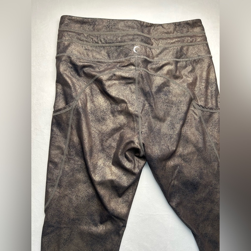 ZYIA Metallic Bronze leggings - Picture 8 of 8